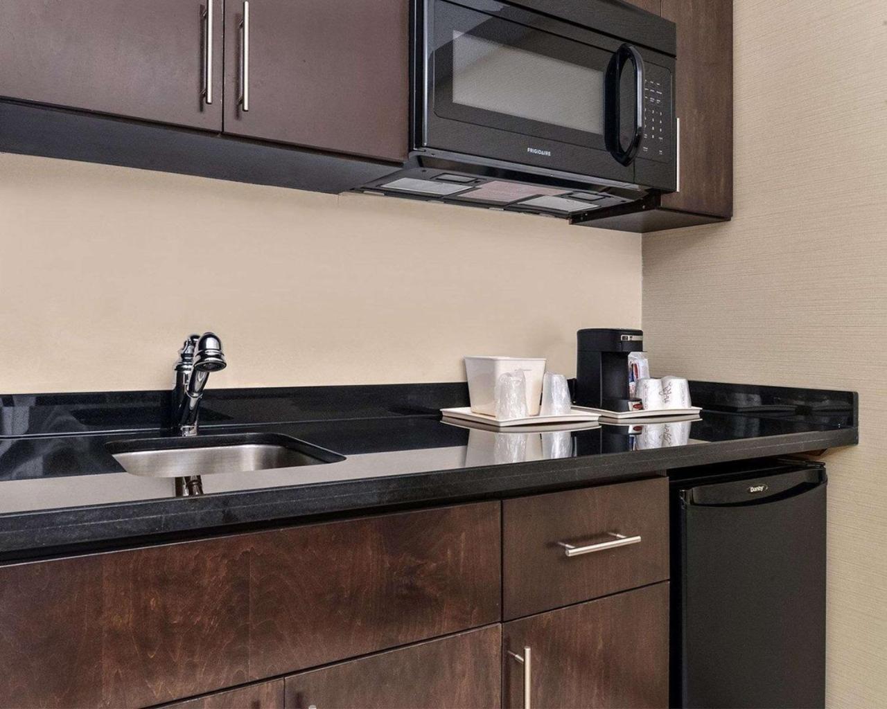 Comfort Inn Brampton Kültér fotó
